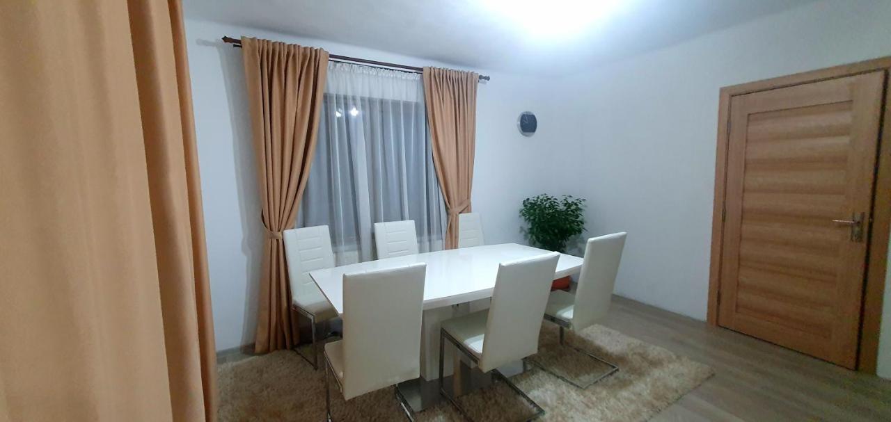 Casa Ideal Sighetu Marmaţiei 外观 照片